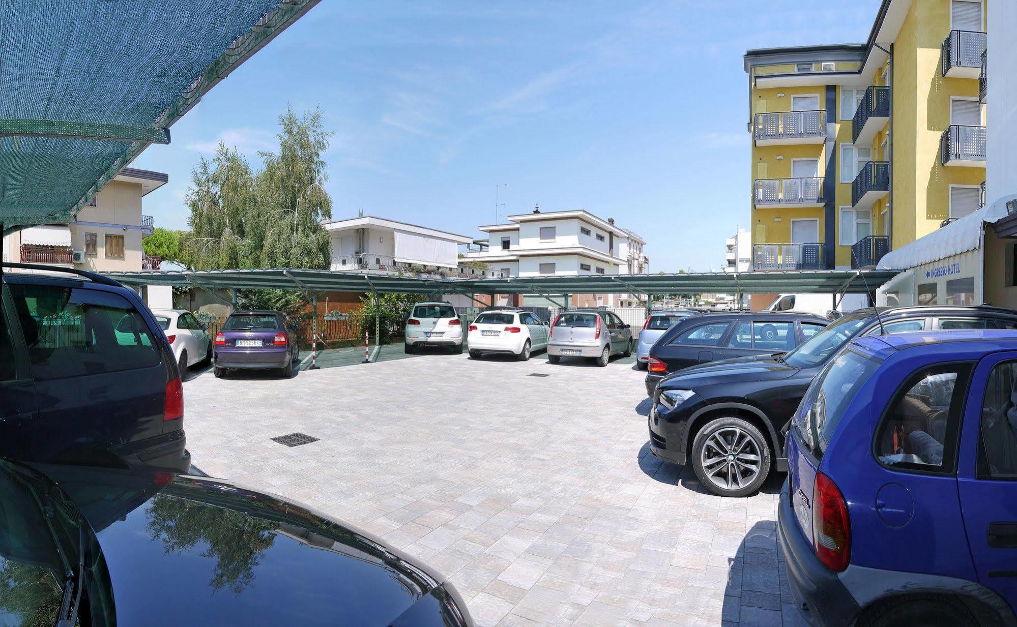 Hotel Bellaria Lido di Jesolo Exterior foto